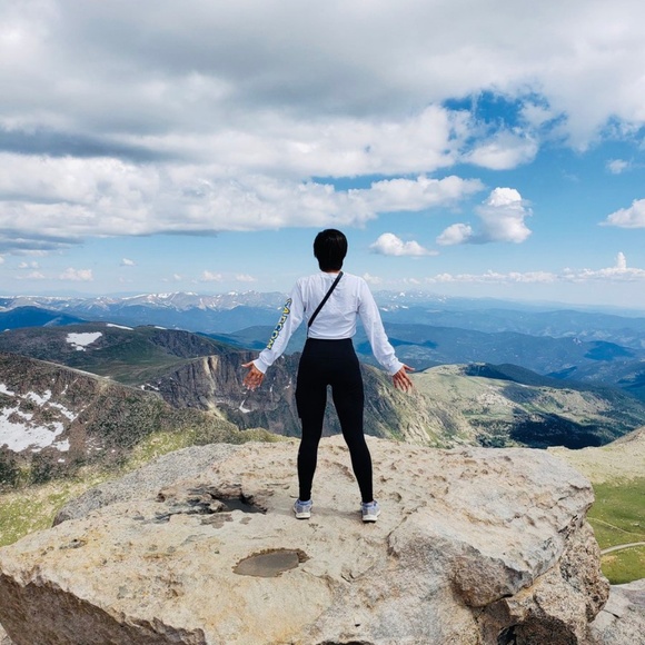 Meet your Posher, Chloe - Picture 2 of 7